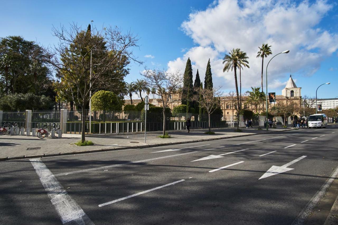 Froilan City Walls By Valcambre Seville Luaran gambar